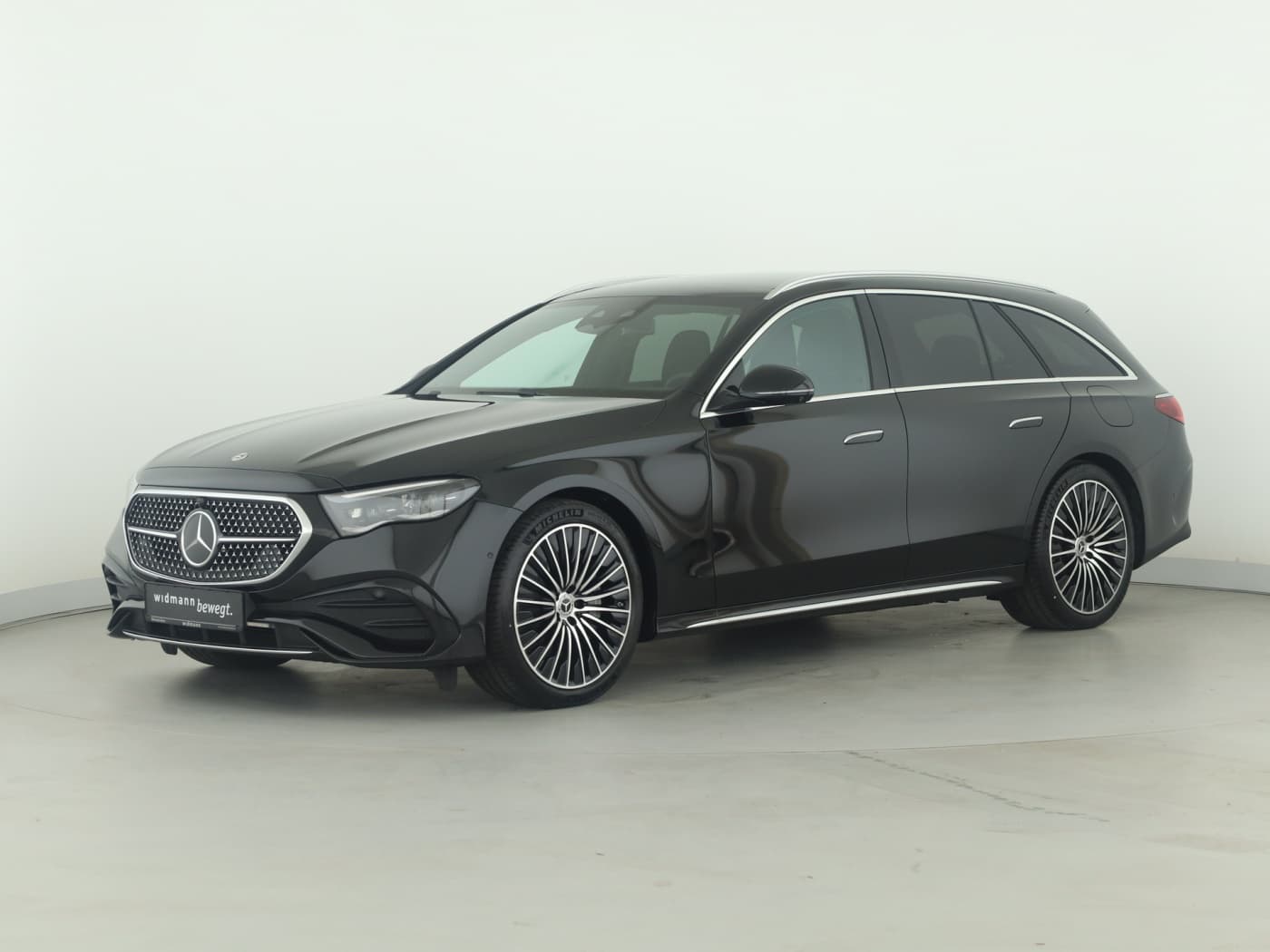 Mercedes-Benz E 300 de 4MATIC T-Modell mit EQ Hybrid Technologie Bild 5