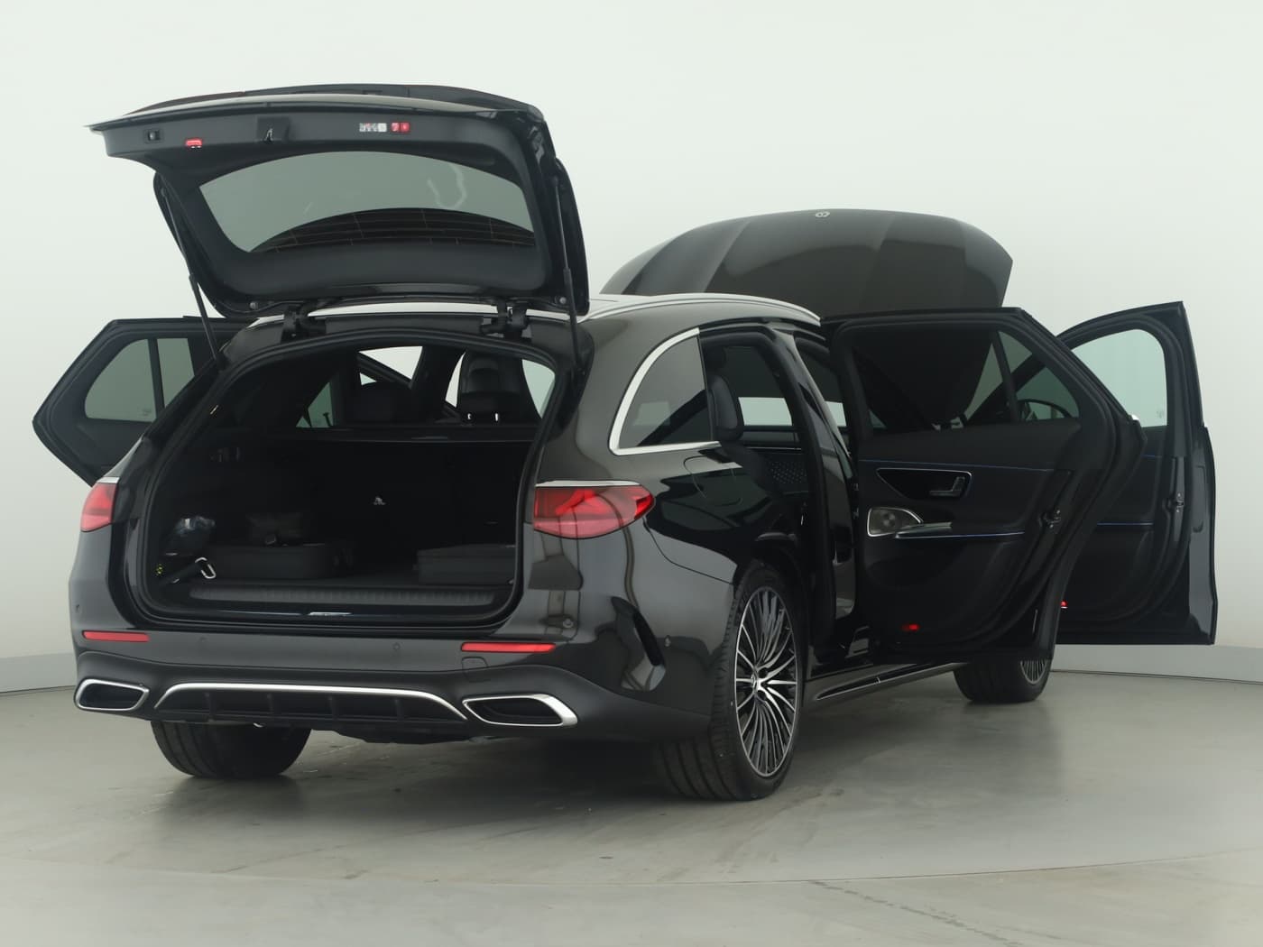 Mercedes-Benz E 300 de 4MATIC T-Modell mit EQ Hybrid Technologie Bild 9