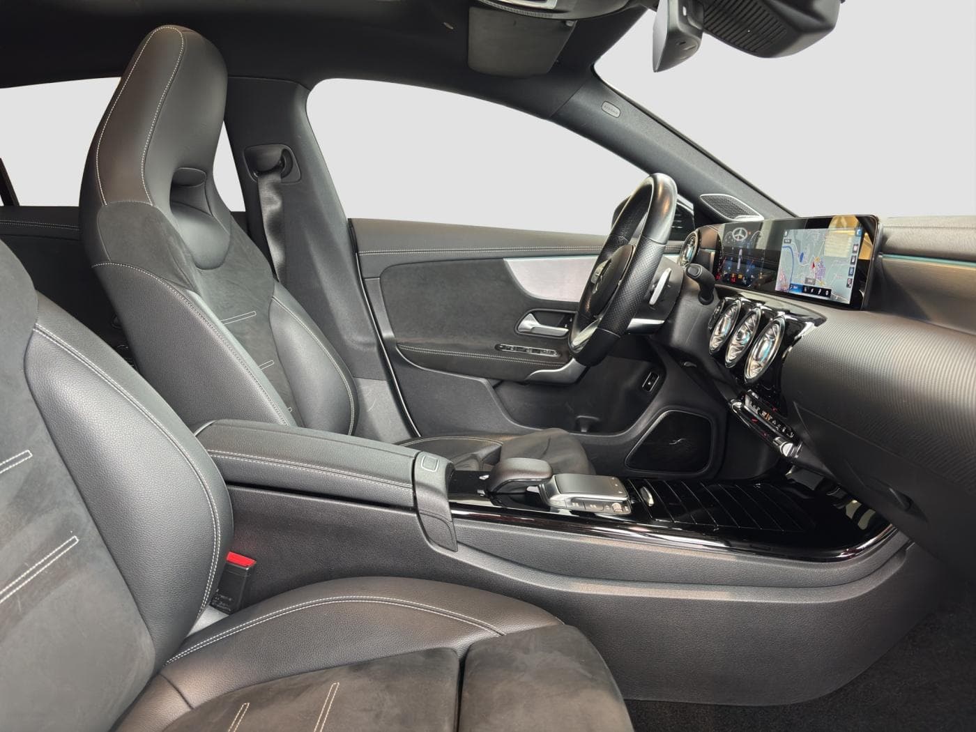 Mercedes-Benz CLA 250 e SB Bild 15