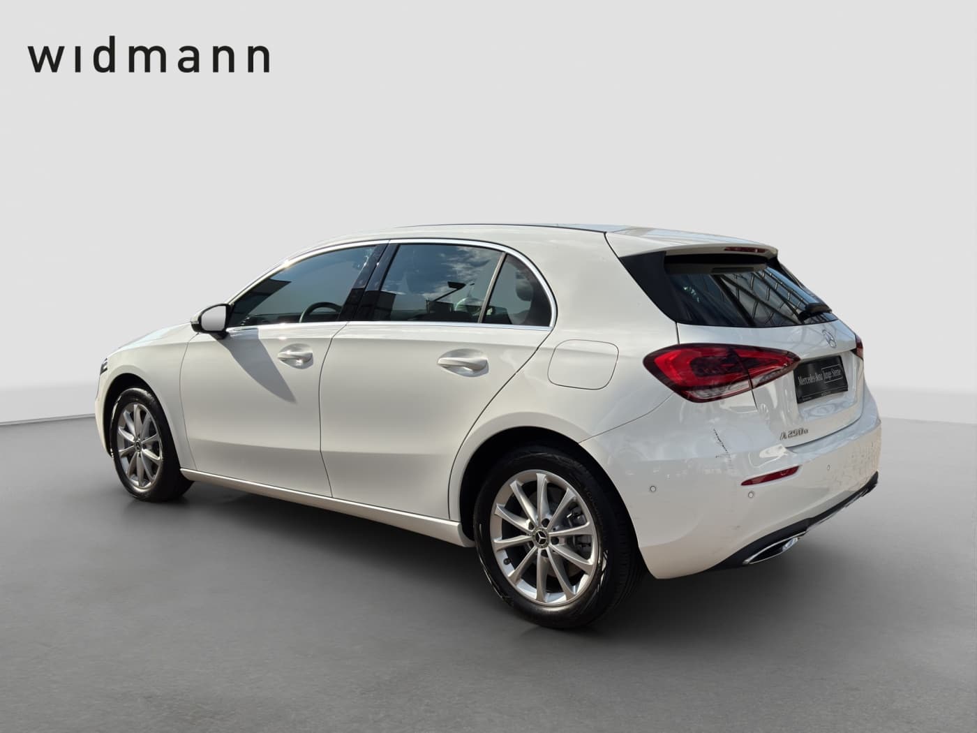 Mercedes-Benz A 250 e Bild 8