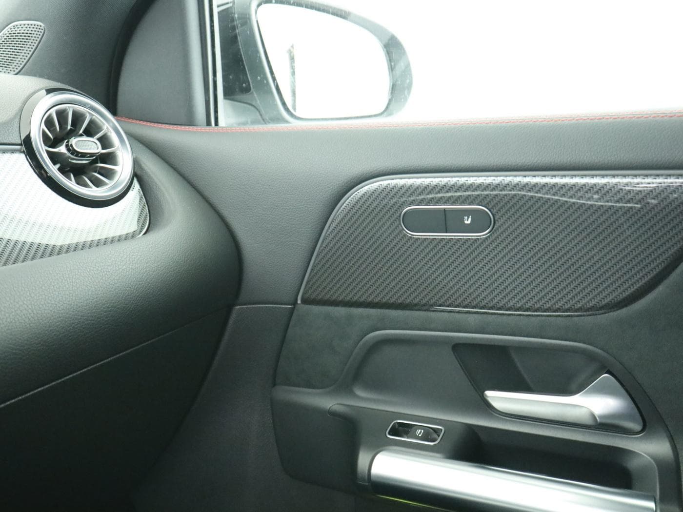 Mercedes-Benz GLA 250 e Bild 16