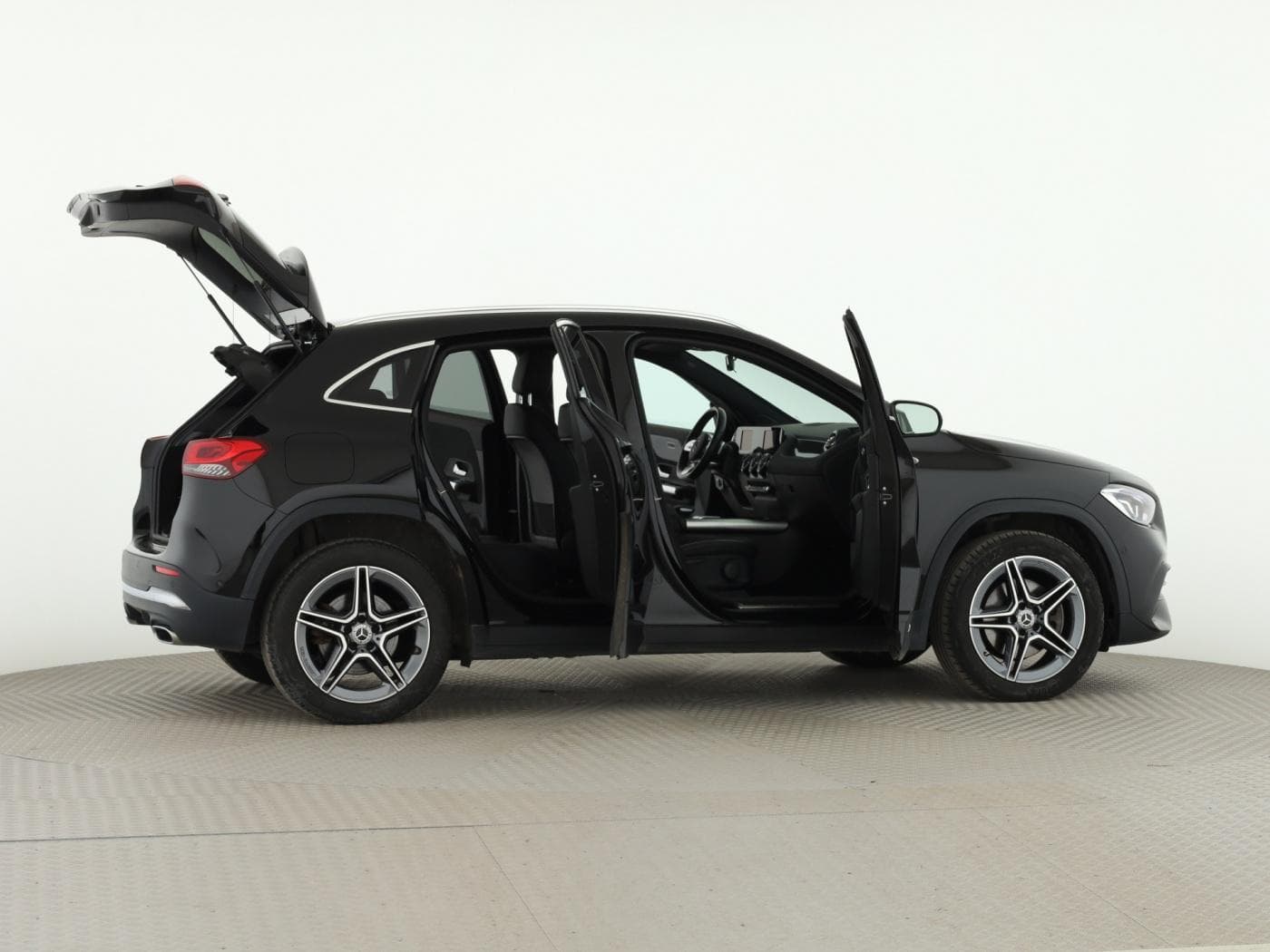 Mercedes-Benz GLA 250 e Bild 8