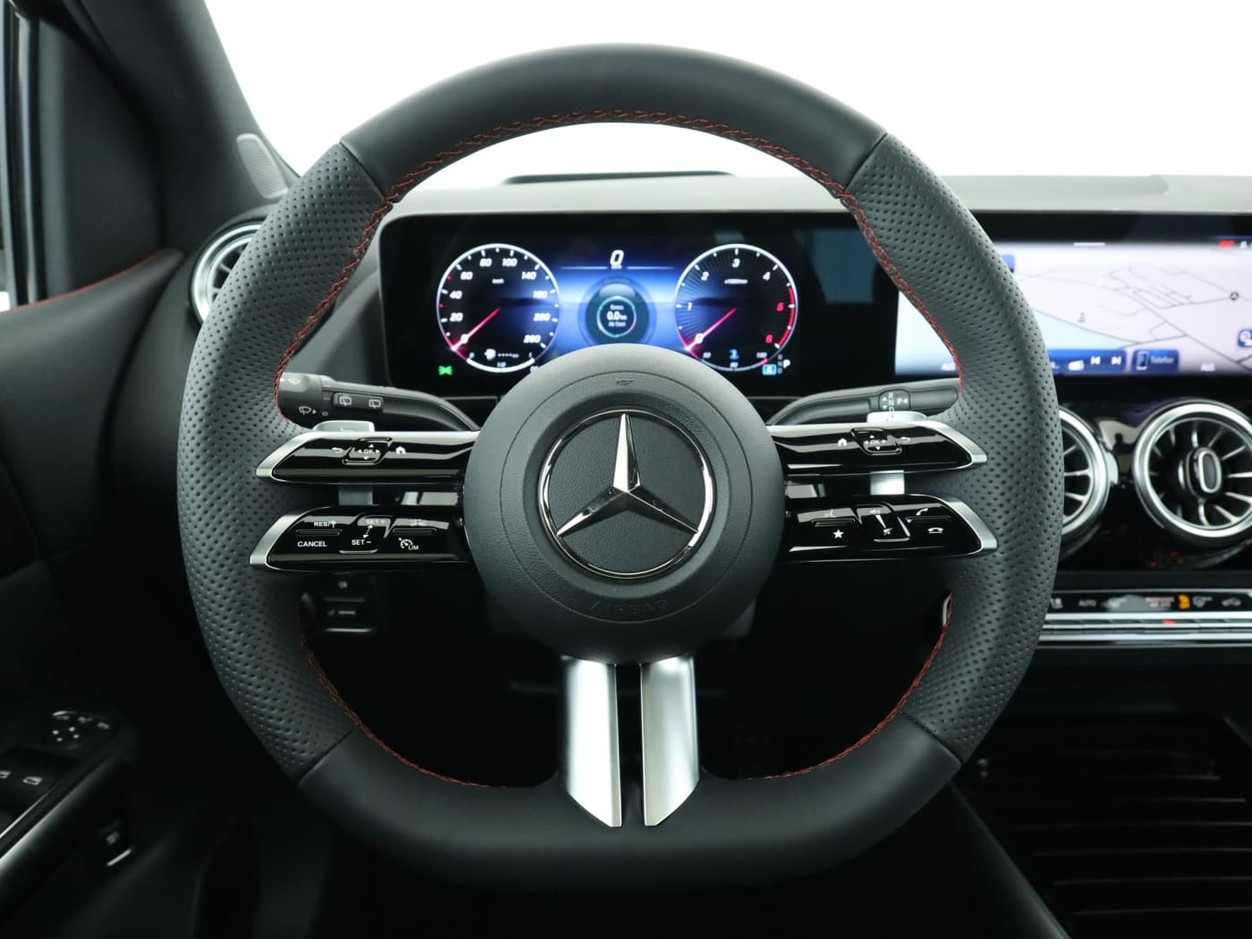 Mercedes-Benz B 220 d Bild 11
