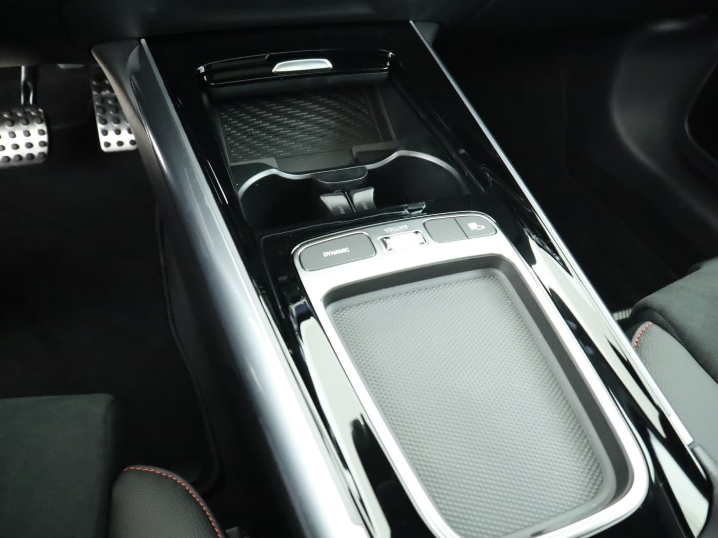 Mercedes-Benz B 220 d Bild 15