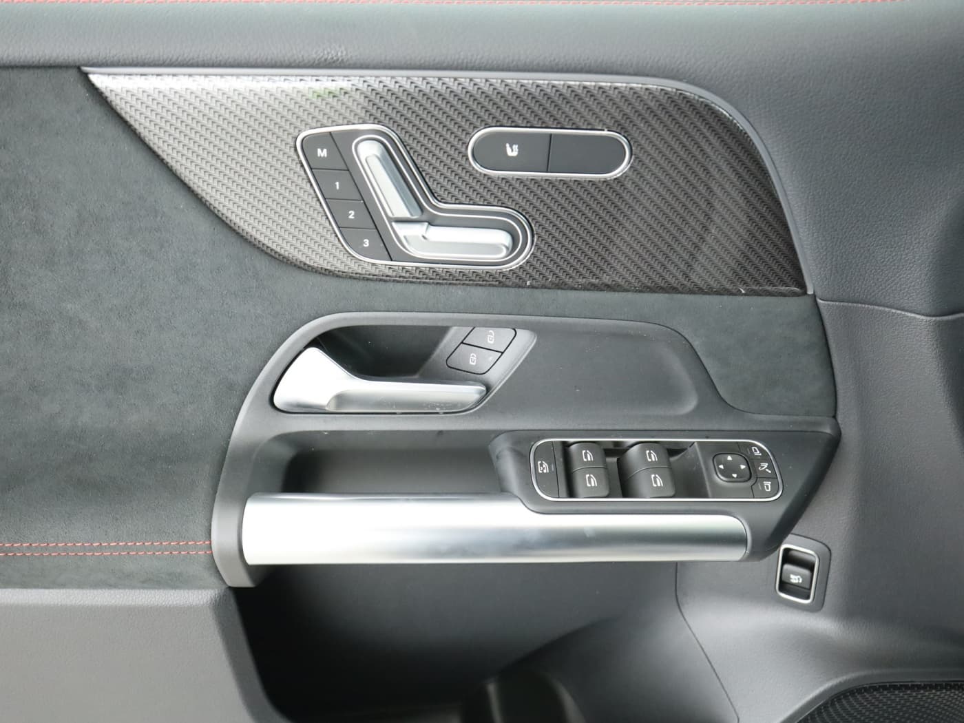 Mercedes-Benz B 220 d Bild 20