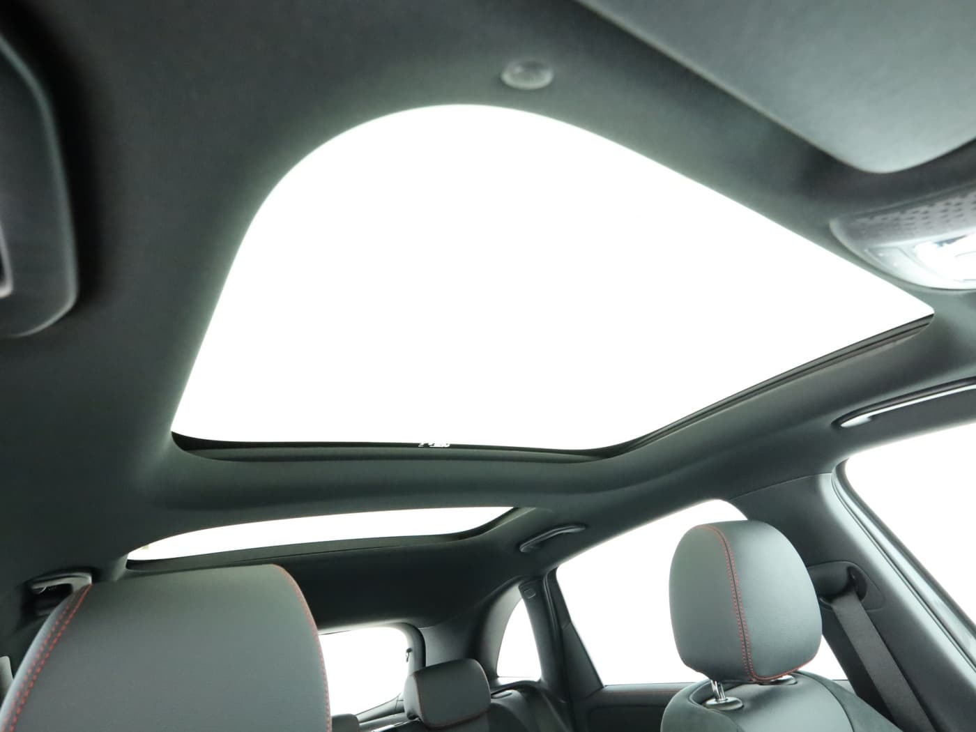 Mercedes-Benz B 220 d Bild 21