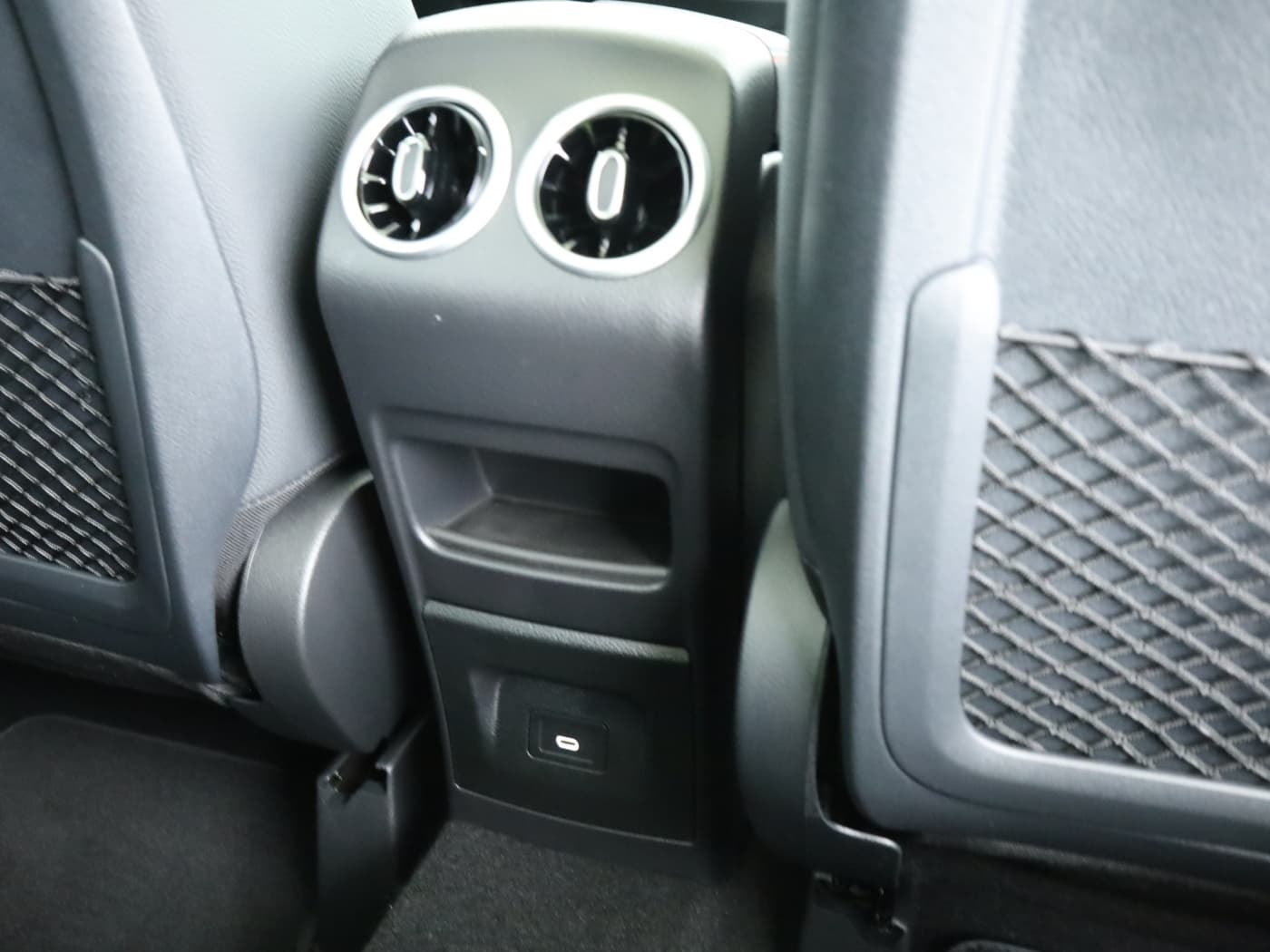 Mercedes-Benz B 220 d Bild 24