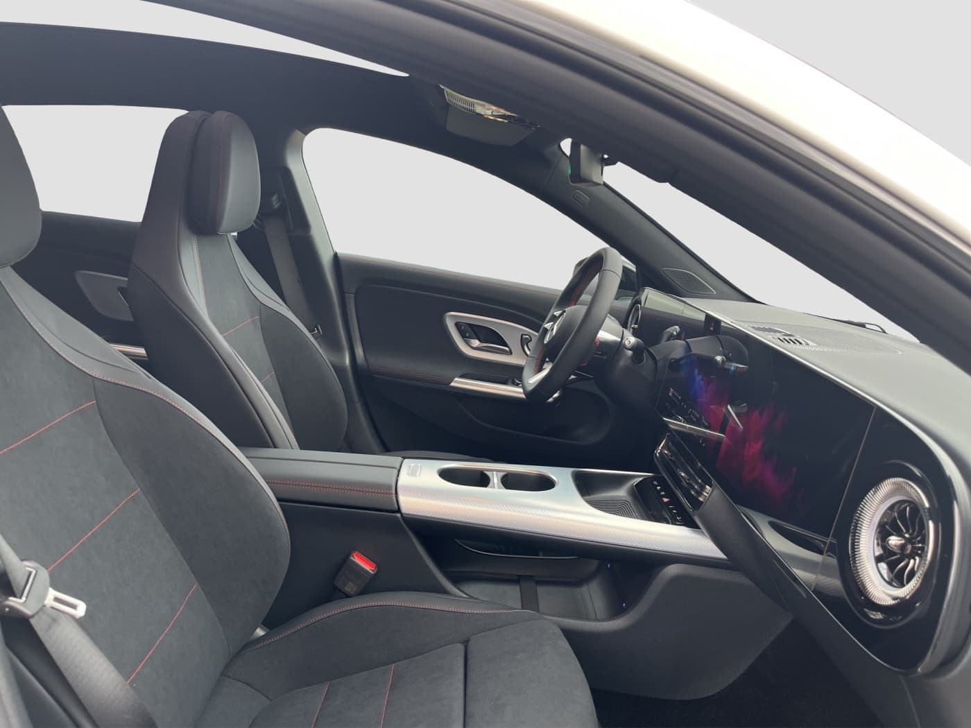 Mercedes-Benz CLA 250+ SB EQ Bild 13