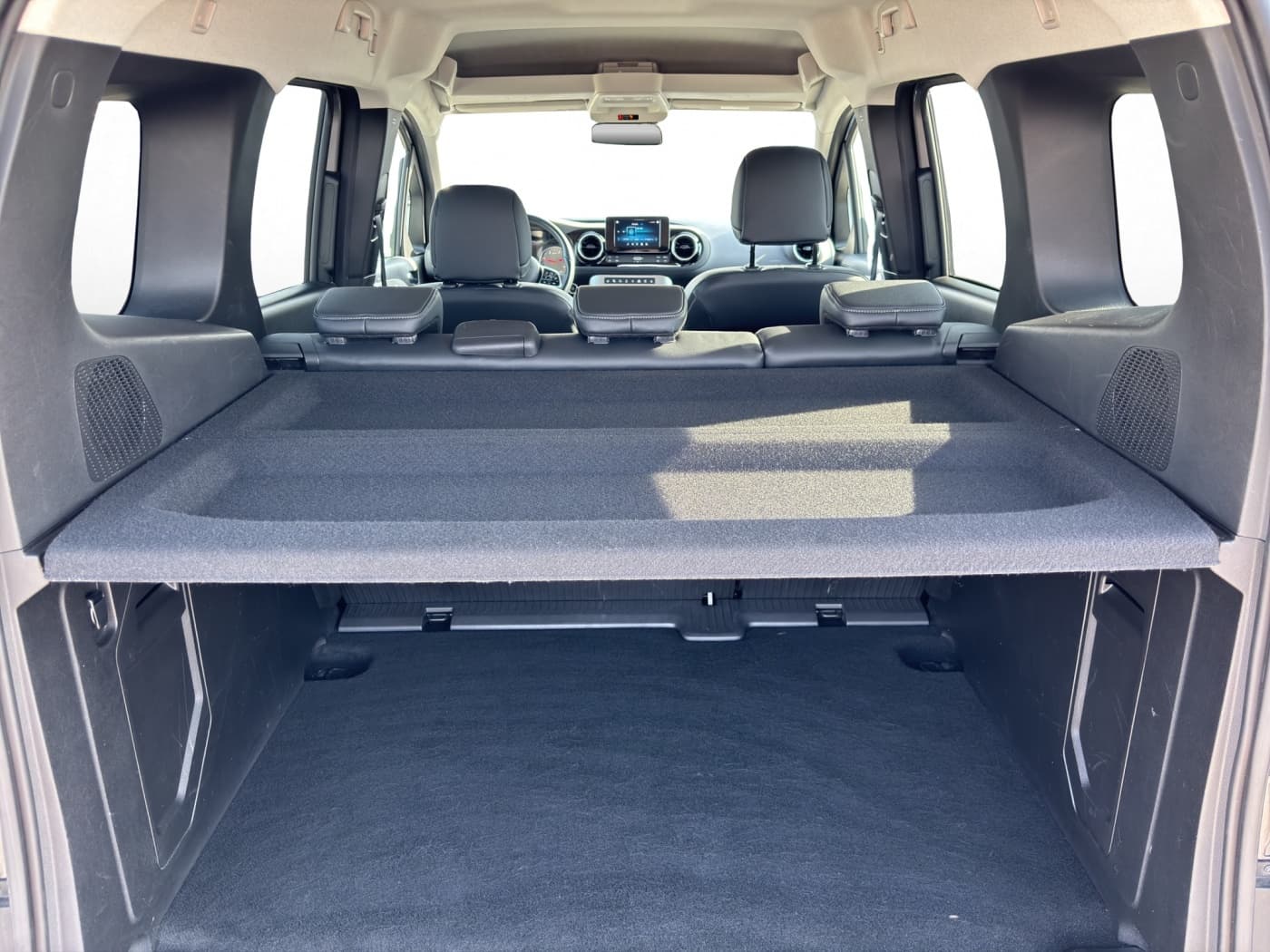 Mercedes-Benz T 180 d PROGRESSIVE Standard Bild 19