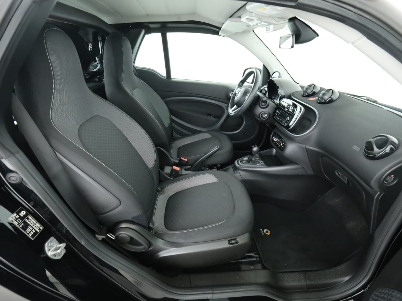 Smart fortwo EQ cabrio Bild 17