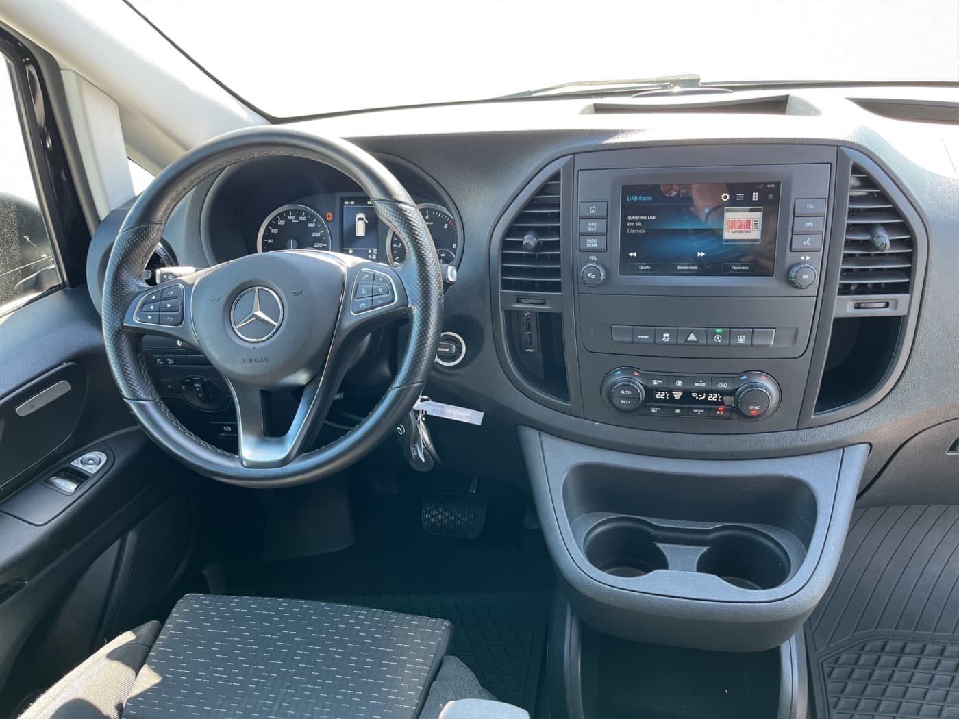 Mercedes-Benz Vito 119 CDI 4x4 Mixto XL Bild 9