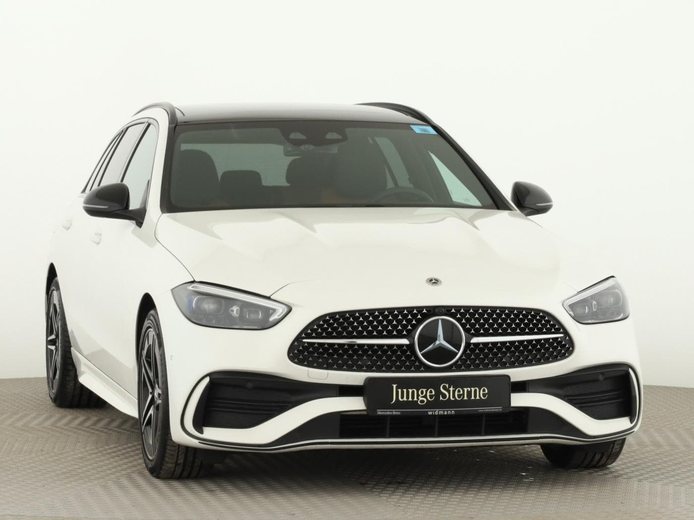 Mercedes-Benz C 300 e T Bild 3