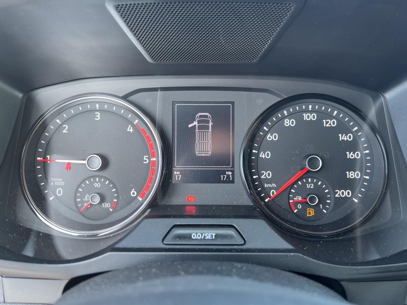 Volkswagen Crafter 35 2,0 TDI 103 KW Kasten FWD MR/HD Bild 11