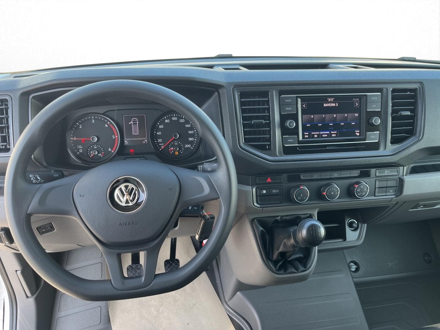 Volkswagen Crafter 35 2,0 TDI 103 KW Kasten FWD MR/HD Bild 9