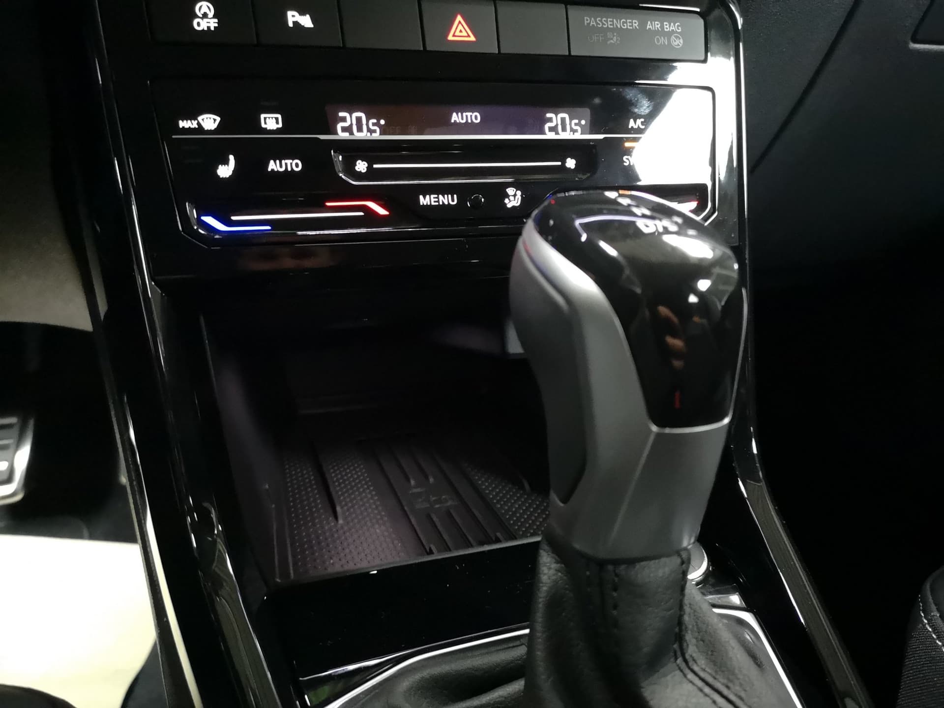 Volkswagen T-Cross Life 1.0 l TSI OPF  DSG Bild 13