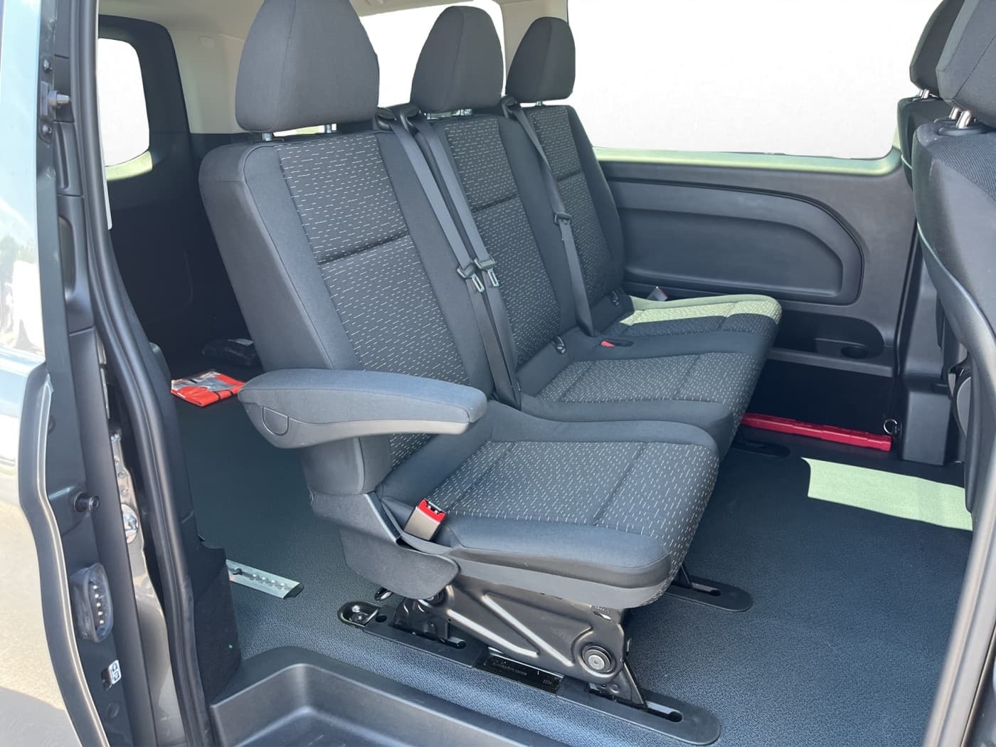Mercedes-Benz Vito 116 CDI Mixto Bild 15