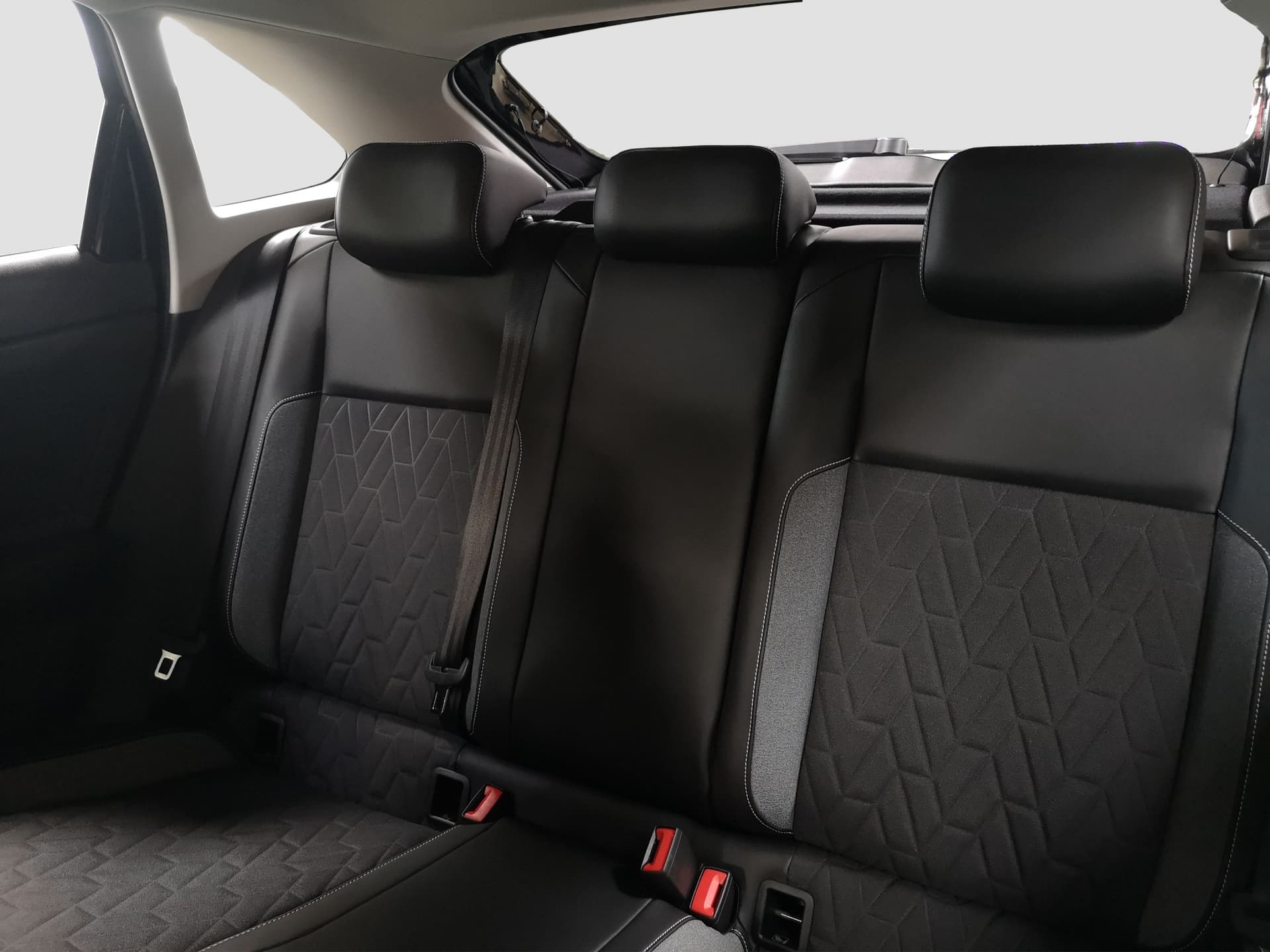 Volkswagen Taigo Life 1.0 l TSI OPF  5-Gang Bild 17