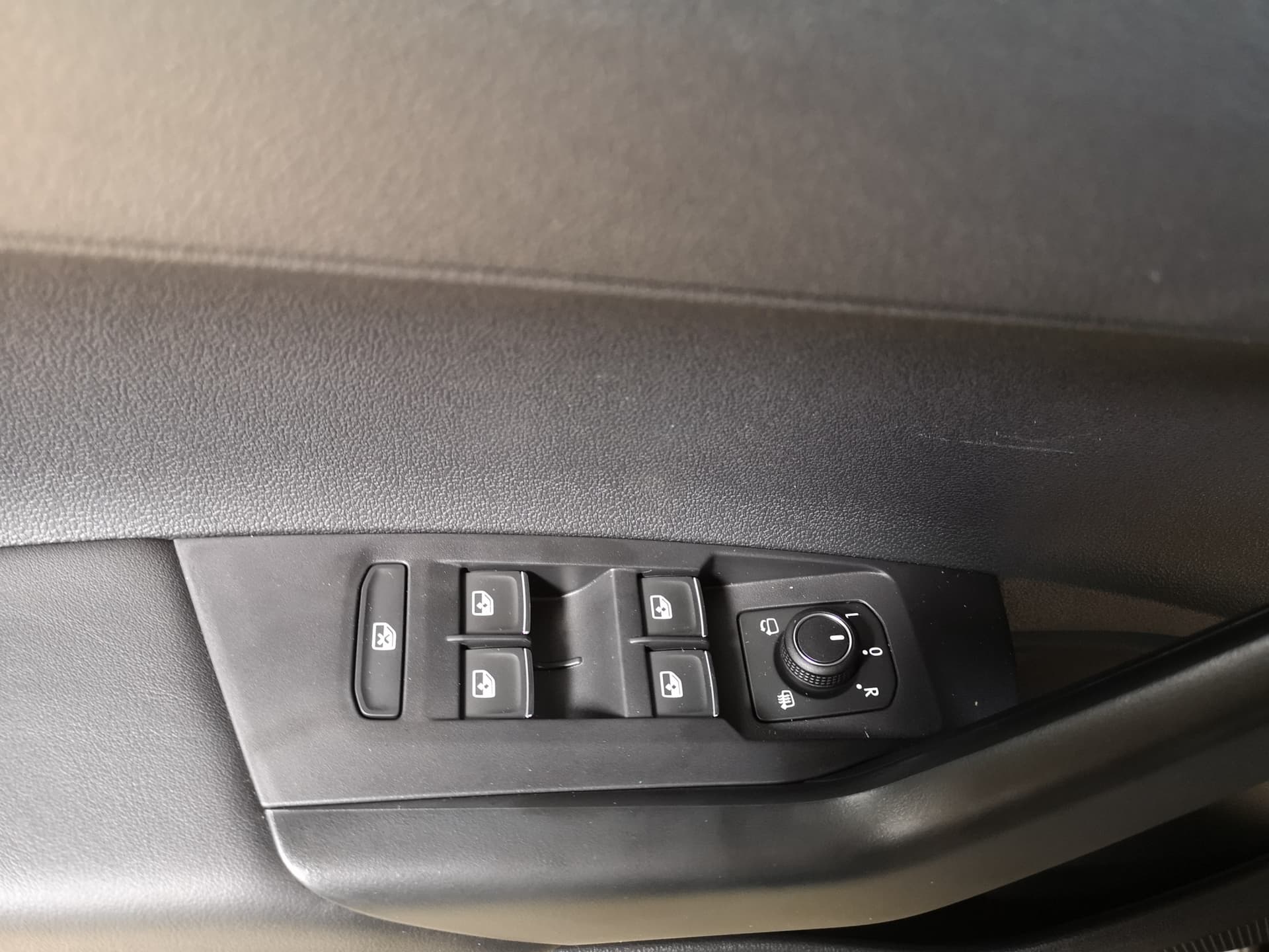 Volkswagen Taigo Life 1.0 l TSI OPF  5-Gang Bild 18