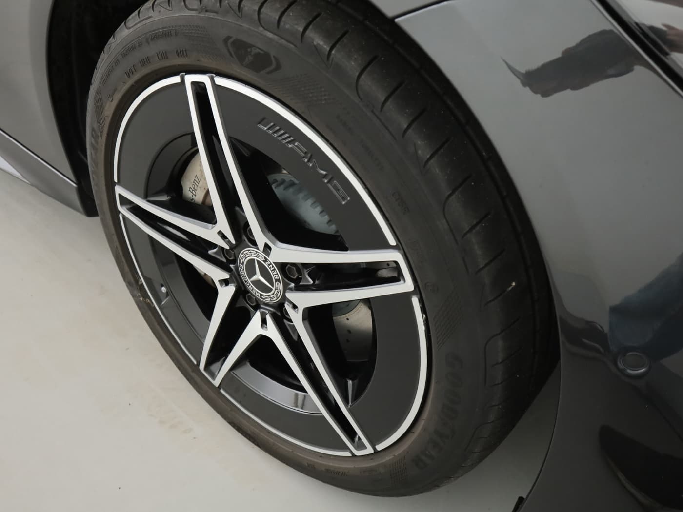 Mercedes-Benz C 300 e T Bild 21