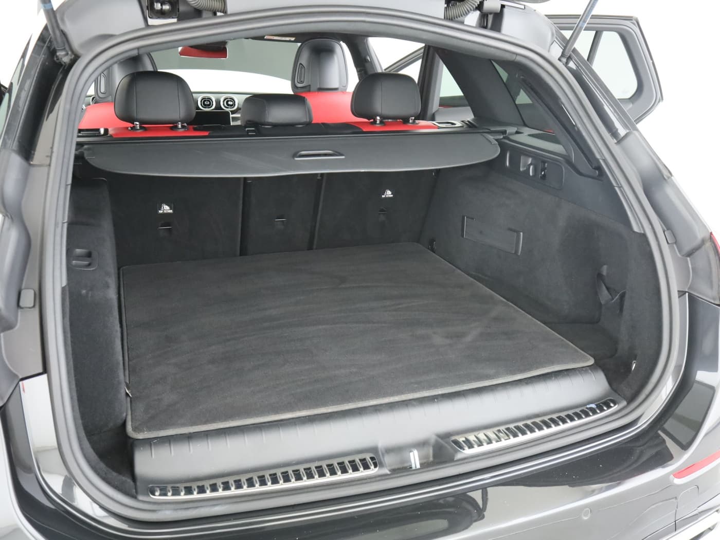 Mercedes-Benz C 300 e T Bild 22