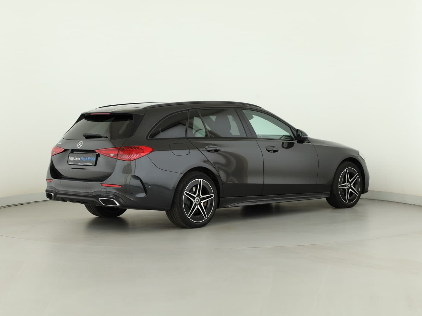 Mercedes-Benz C 300 e T Bild 6