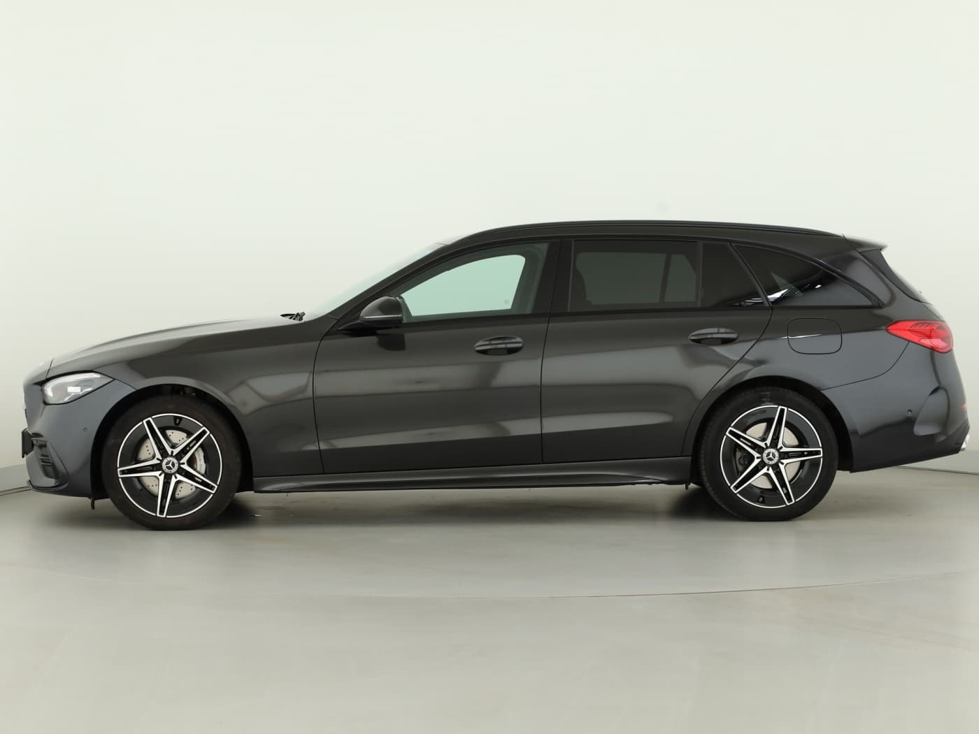 Mercedes-Benz C 300 e T Bild 7