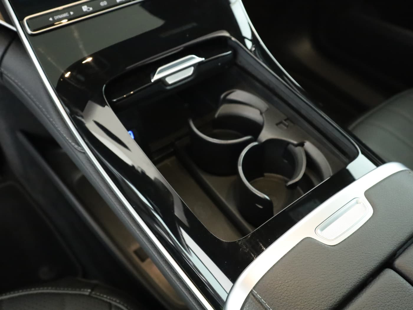 Mercedes-Benz EQE 350 4M SUV Bild 15