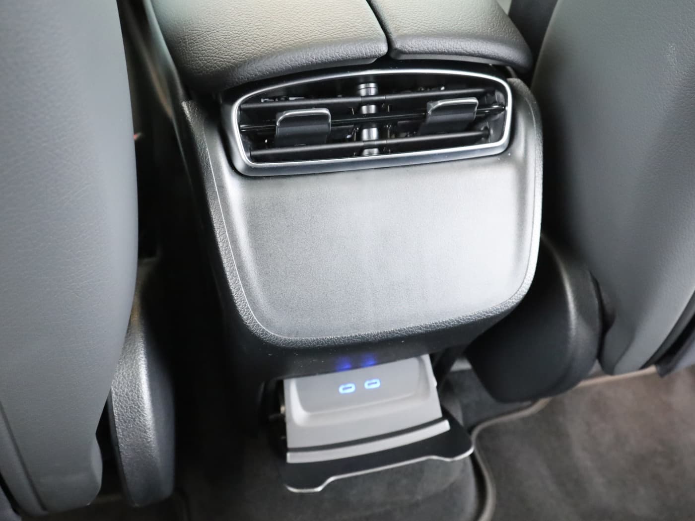 Mercedes-Benz EQE 350 4M SUV Bild 24