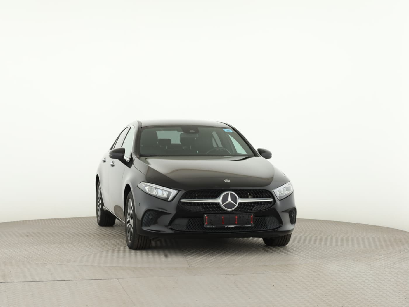 Mercedes-Benz A 250 e Lim Bild 3