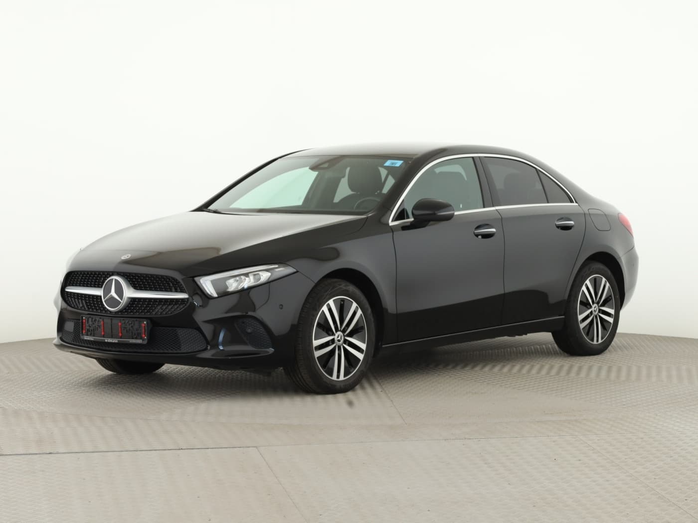 Mercedes-Benz A 250 e Lim Bild 5