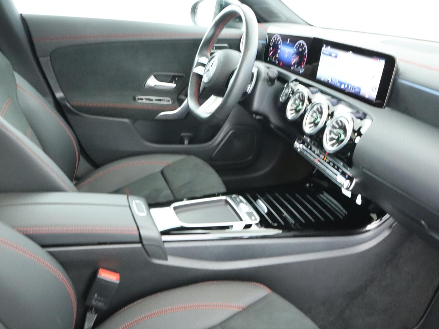Mercedes-Benz CLA 200 SB Bild 17