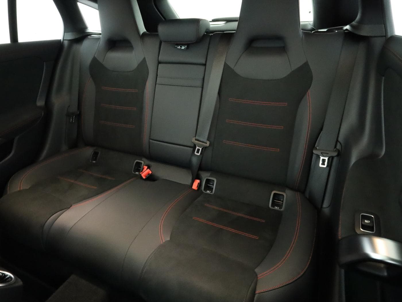 Mercedes-Benz CLA 200 SB Bild 18