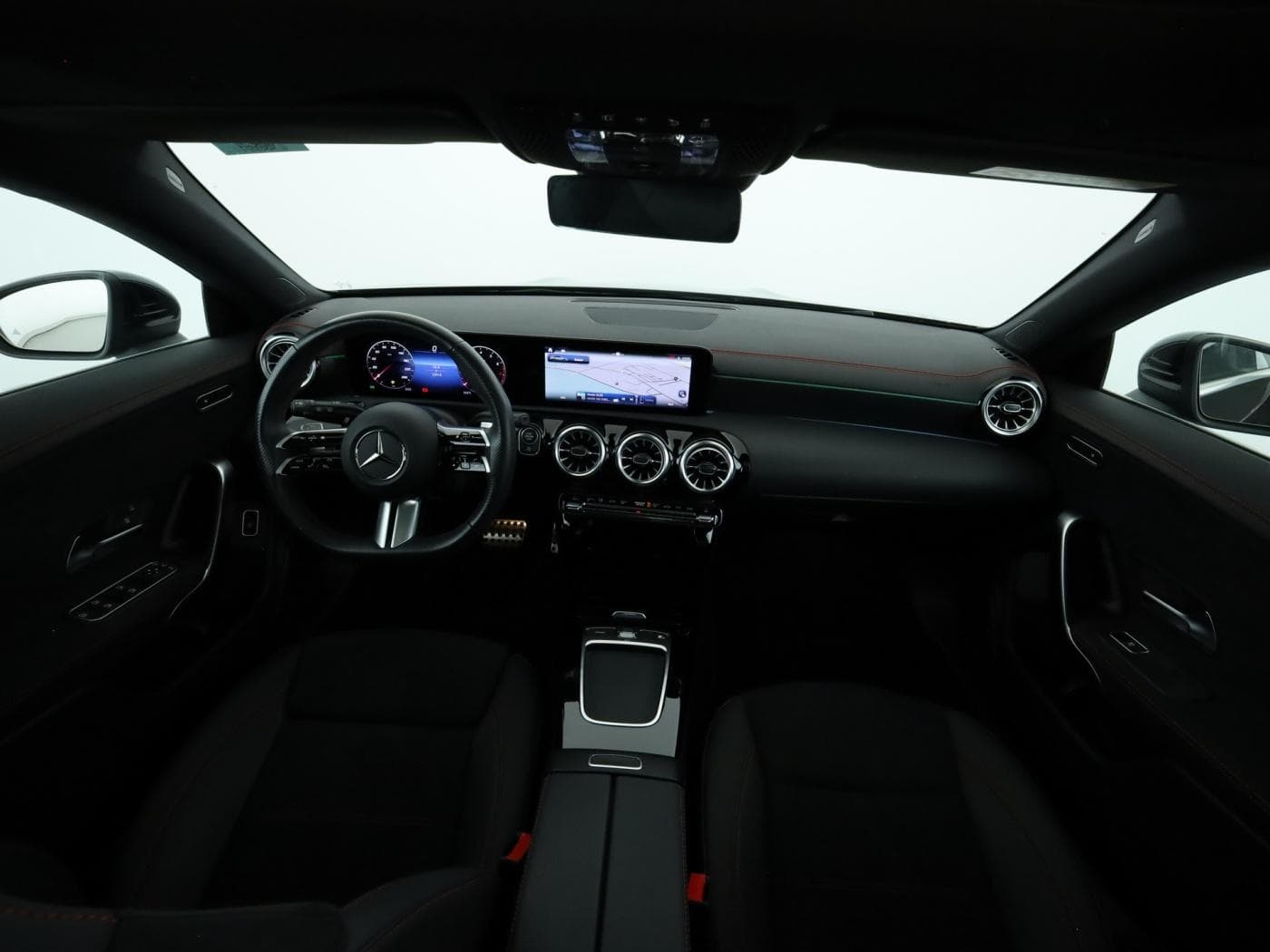 Mercedes-Benz CLA 200 SB Bild 19