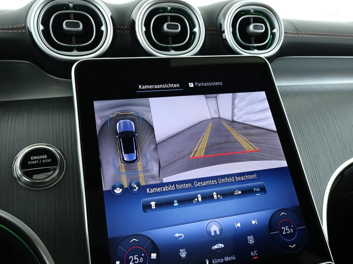 Mercedes-Benz GLC 300 e 4MATIC mit EQ Hybrid Technologie Bild 29