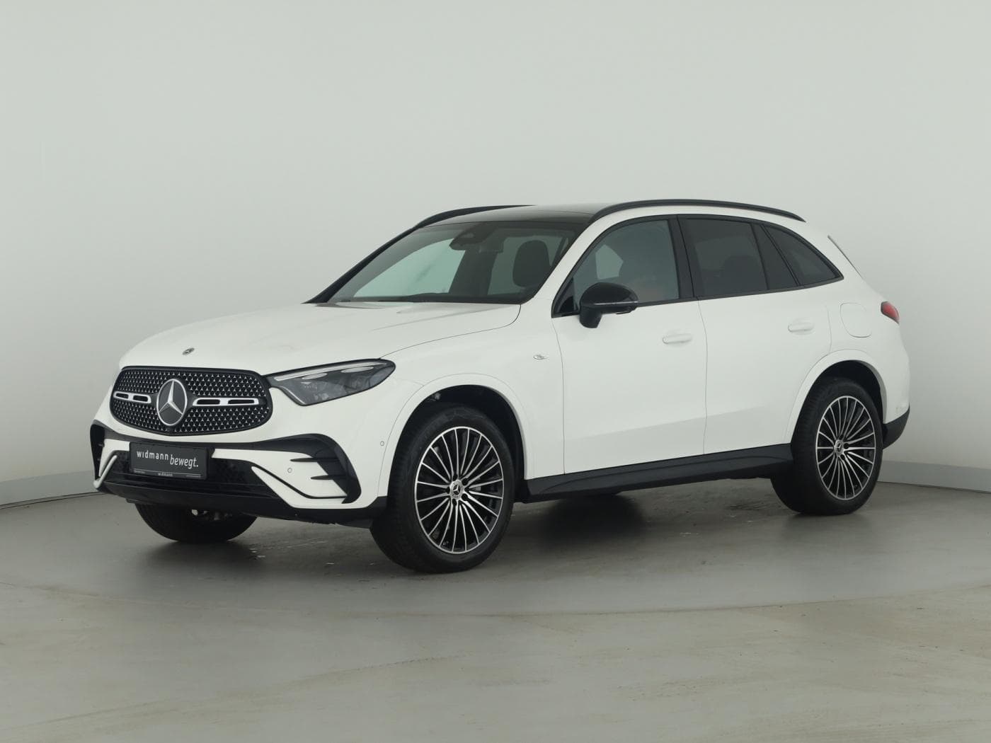 Mercedes-Benz GLC 300 e 4MATIC mit EQ Hybrid Technologie Bild 5