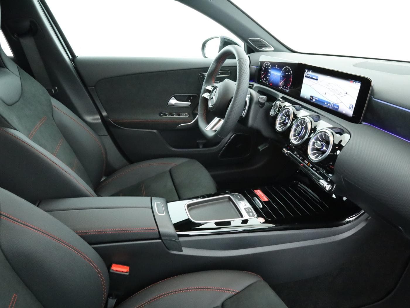 Mercedes-Benz A 220 d Bild 17