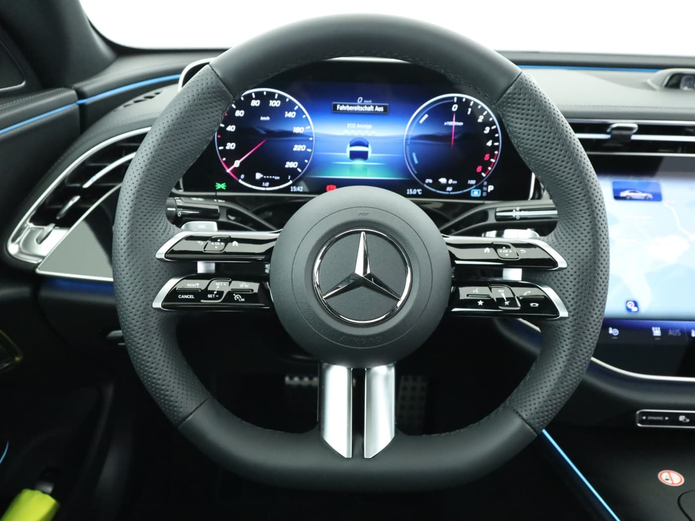 Mercedes-Benz E 300 de Limousine mit EQ Hybrid Technologie Bild 11