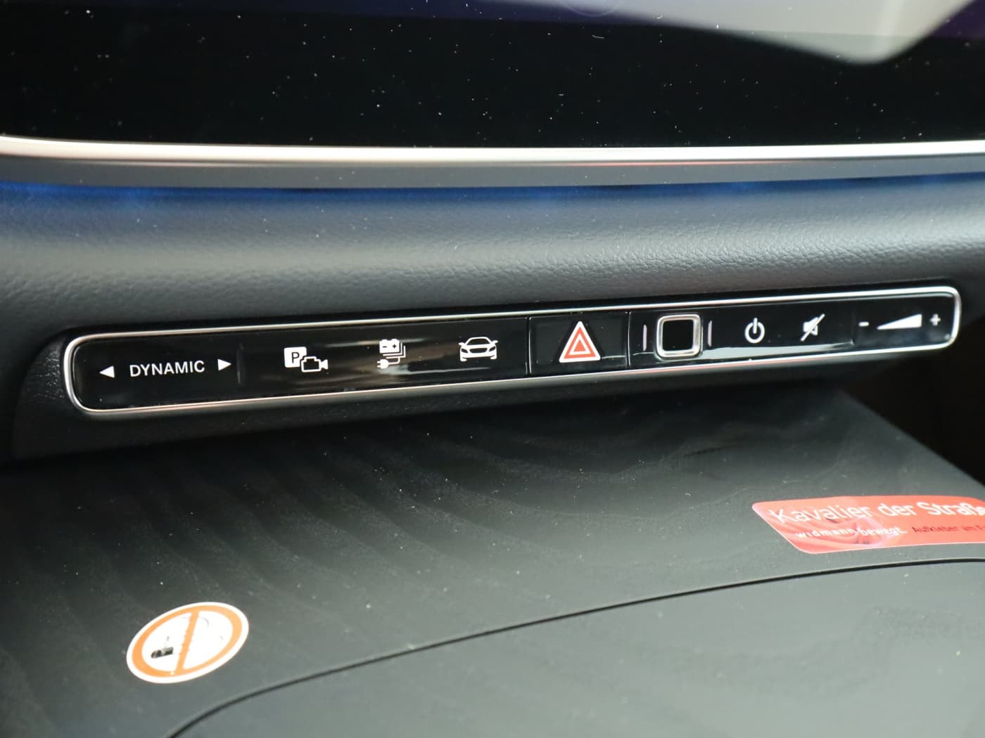 Mercedes-Benz E 300 de Limousine mit EQ Hybrid Technologie Bild 14
