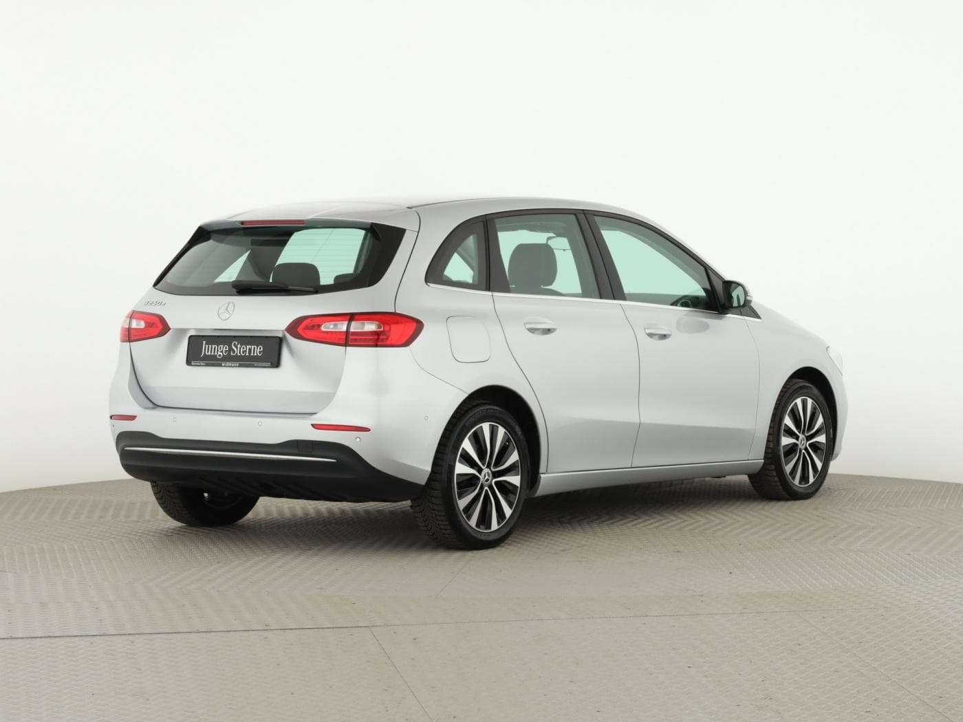 Mercedes-Benz B 250 e Bild 6