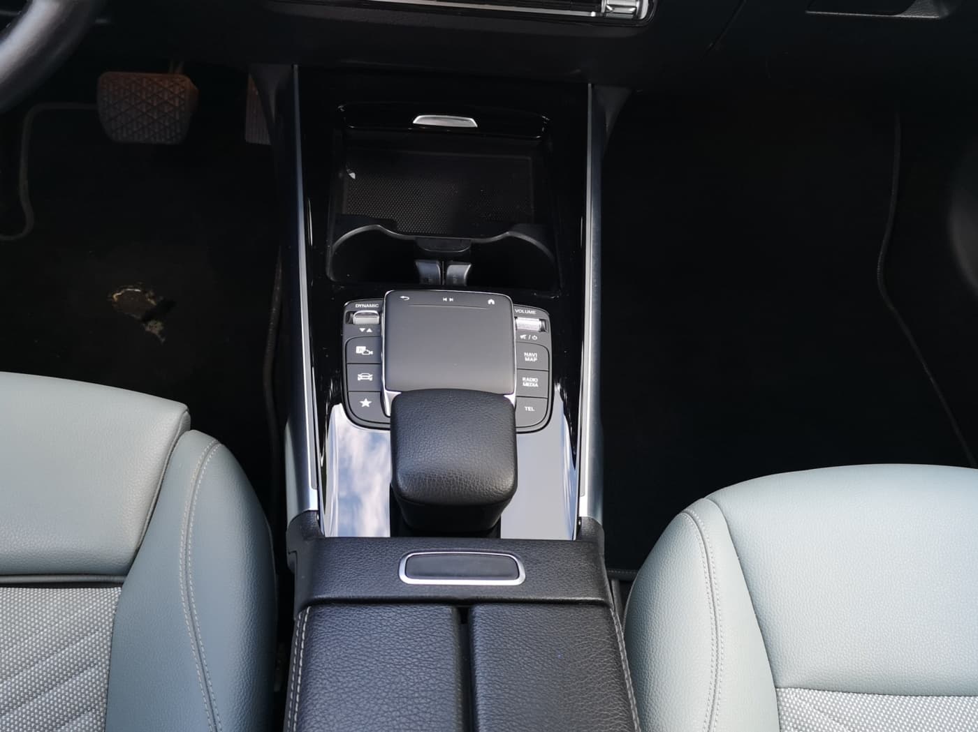 Mercedes-Benz GLB 220 d Bild 13