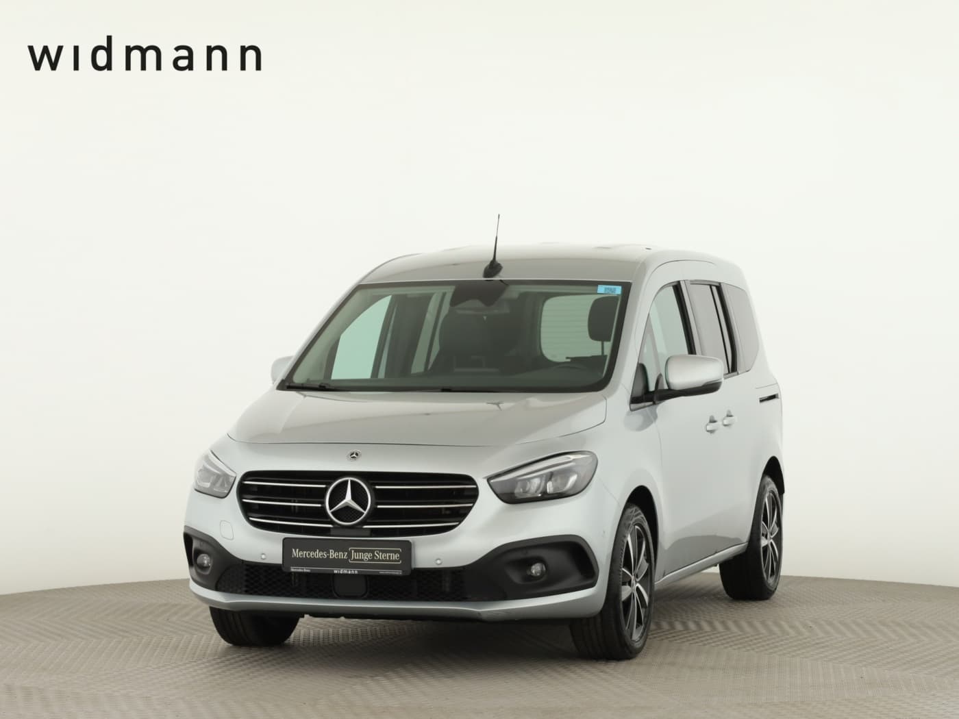Mercedes-Benz T 180 d Progressive standard