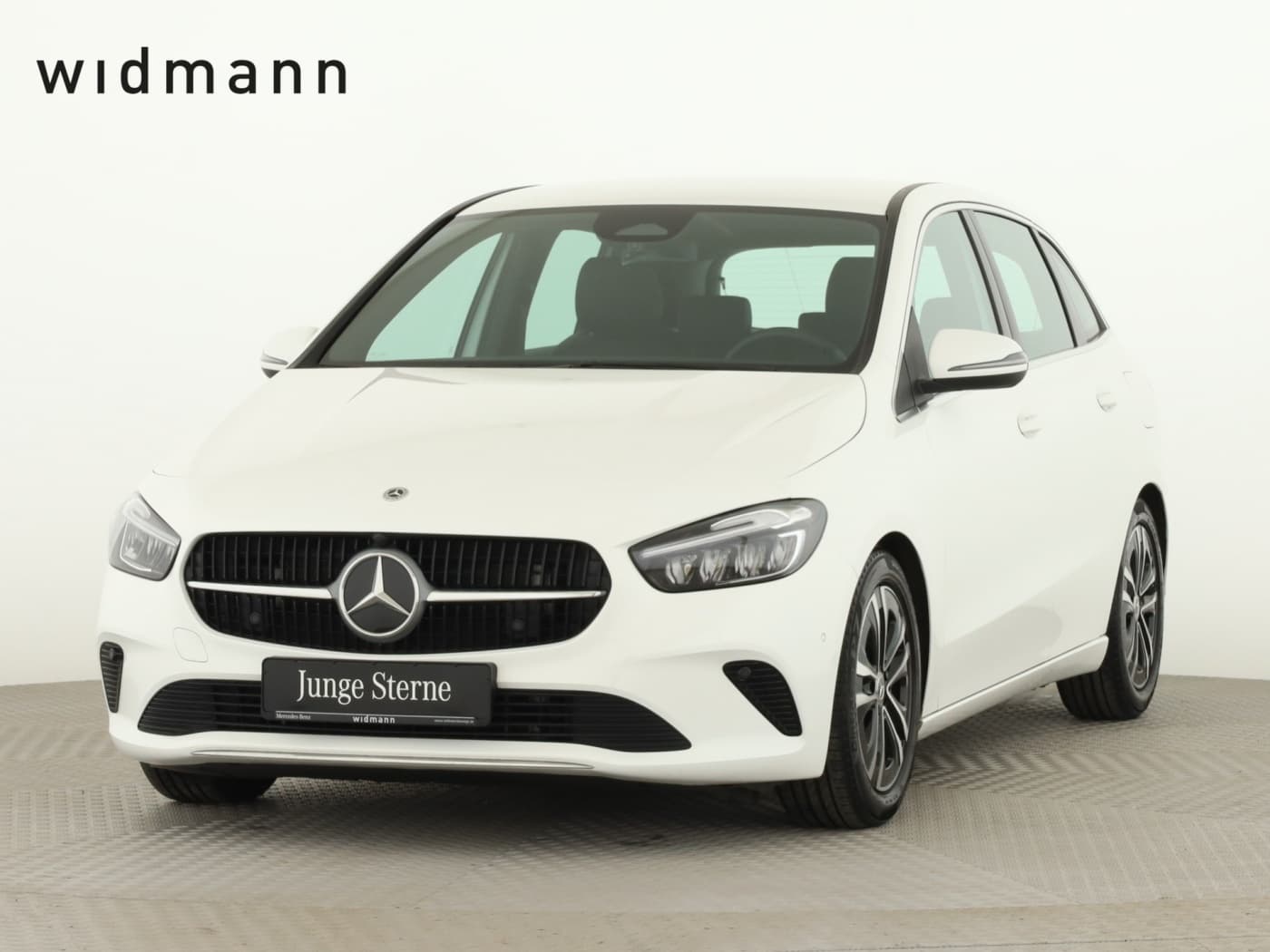 Mercedes-Benz B 180 Bild 1