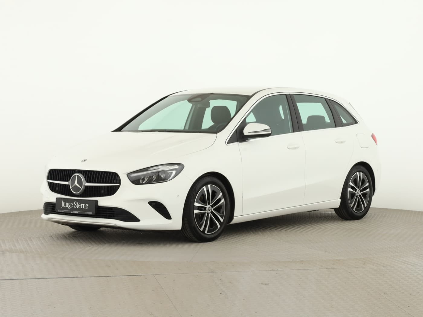 Mercedes-Benz B 180 Bild 5