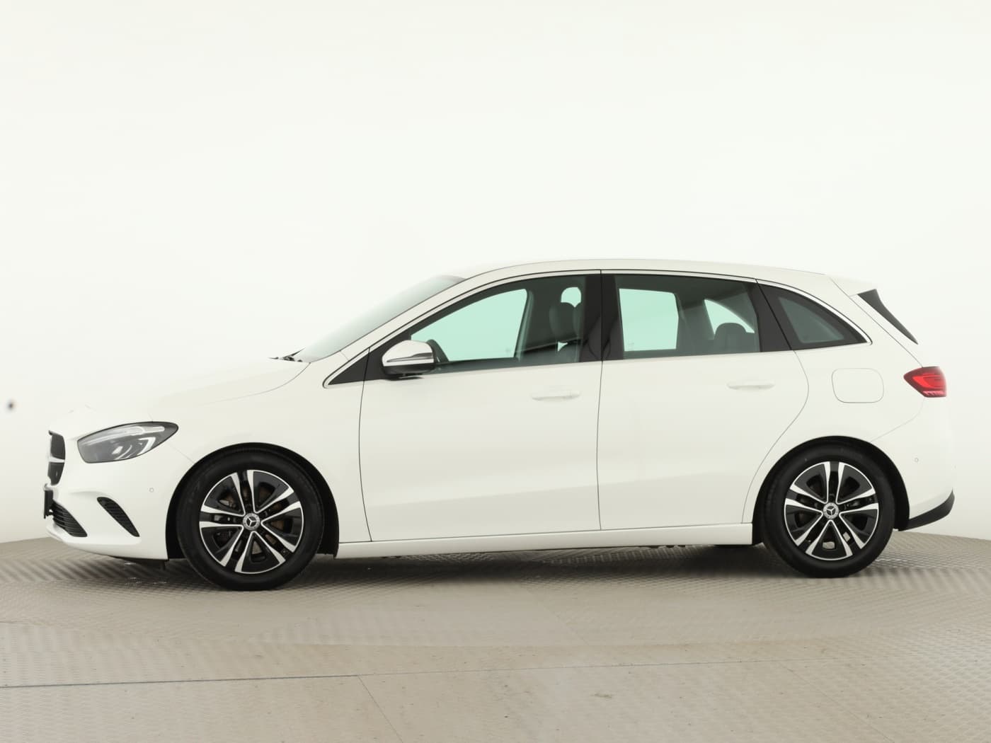 Mercedes-Benz B 180 Bild 7