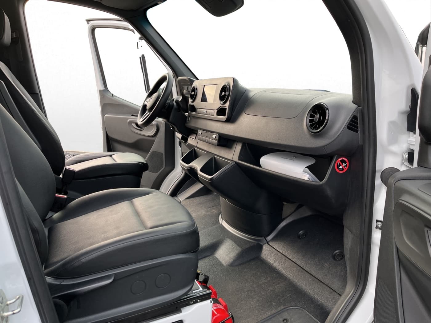 Mercedes-Benz Sprinter 319 CDI 4x4 Doka Pritsche Bild 12