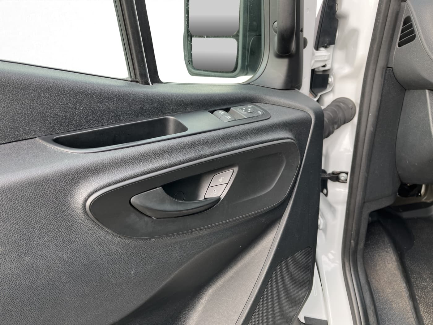 Mercedes-Benz Sprinter 319 CDI 4x4 Doka Pritsche Bild 13