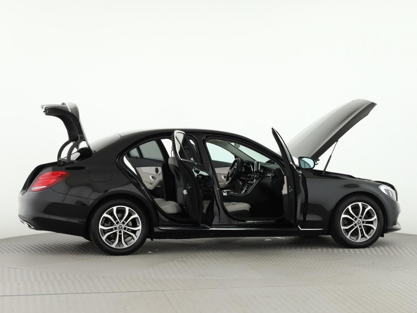 Mercedes-Benz C 200 Bild 8