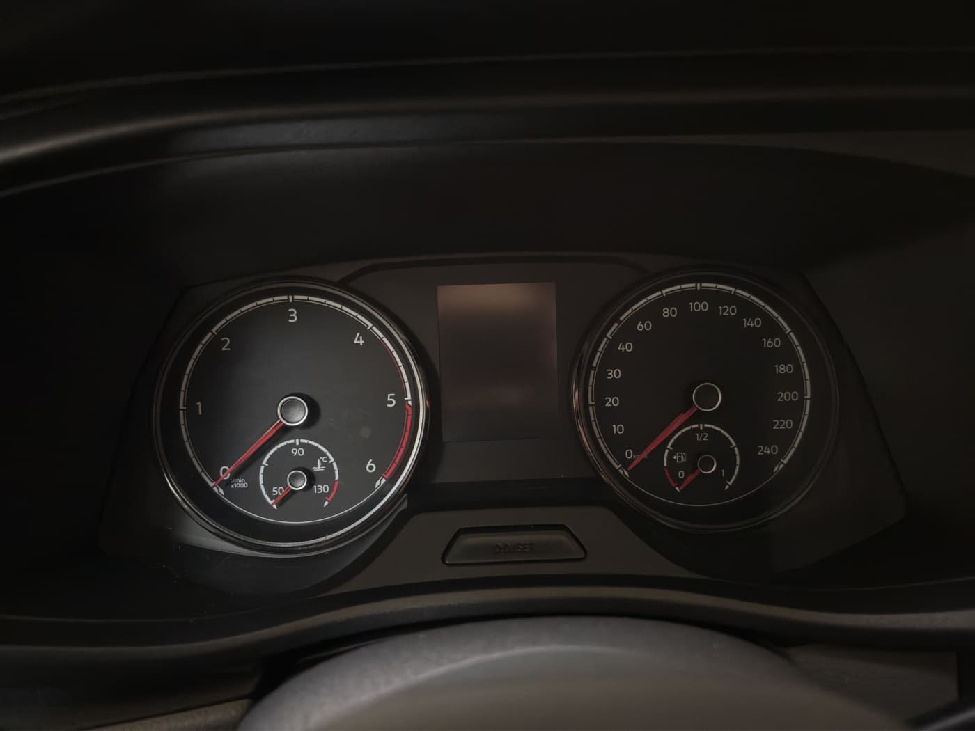 Volkswagen T6.1 2.0 TDI Caravelle Trendline lang Bild 11