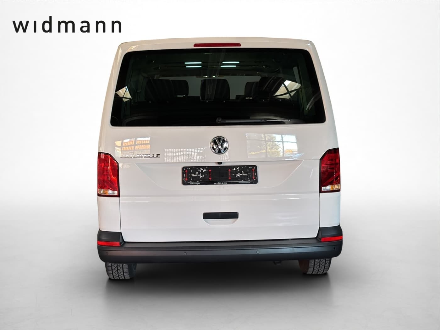Volkswagen T6.1 2.0 TDI Caravelle Trendline lang Bild 4