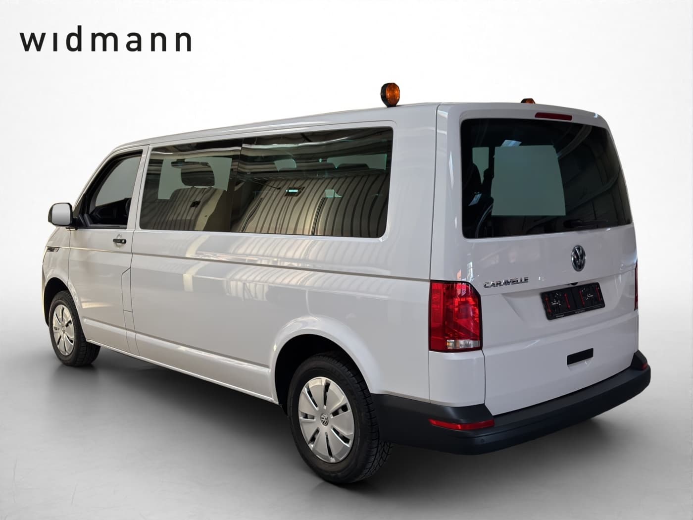Volkswagen T6.1 2.0 TDI Caravelle Trendline lang Bild 8